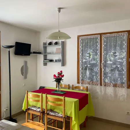 Maison A Deux Pas De La Avec Grande Terrasse Et 6 Couchages A Porto-vecchio - Fr-1-62-148 * Porto-Vecchio (Corsica)