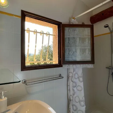 Maison A Deux Pas De La Avec Grande Terrasse Et 6 Couchages A Porto-vecchio - Fr-1-62-148 Vakantiehuis Porto-Vecchio (Corsica)